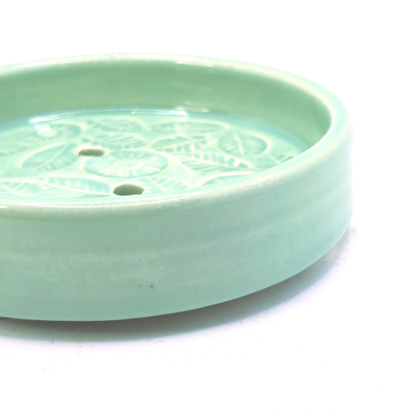 Handmade Ceramic Round Floral Soap Dish with Daisy design. Green Glaze. Stoneware Pottery