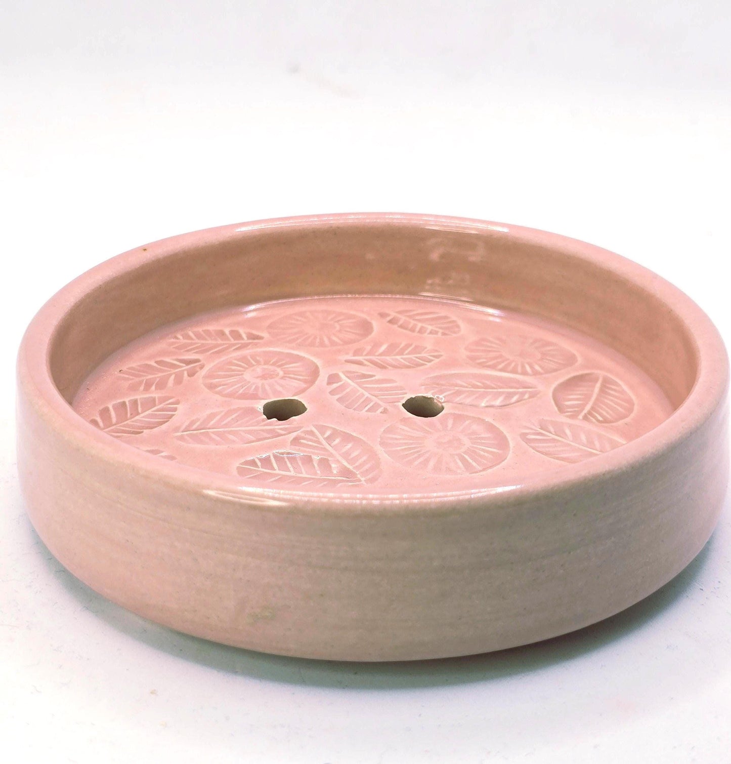 Handmade Ceramic Round Floral Soap Dish with Daisy design. Dusty Pink Glaze. Stoneware Pottery