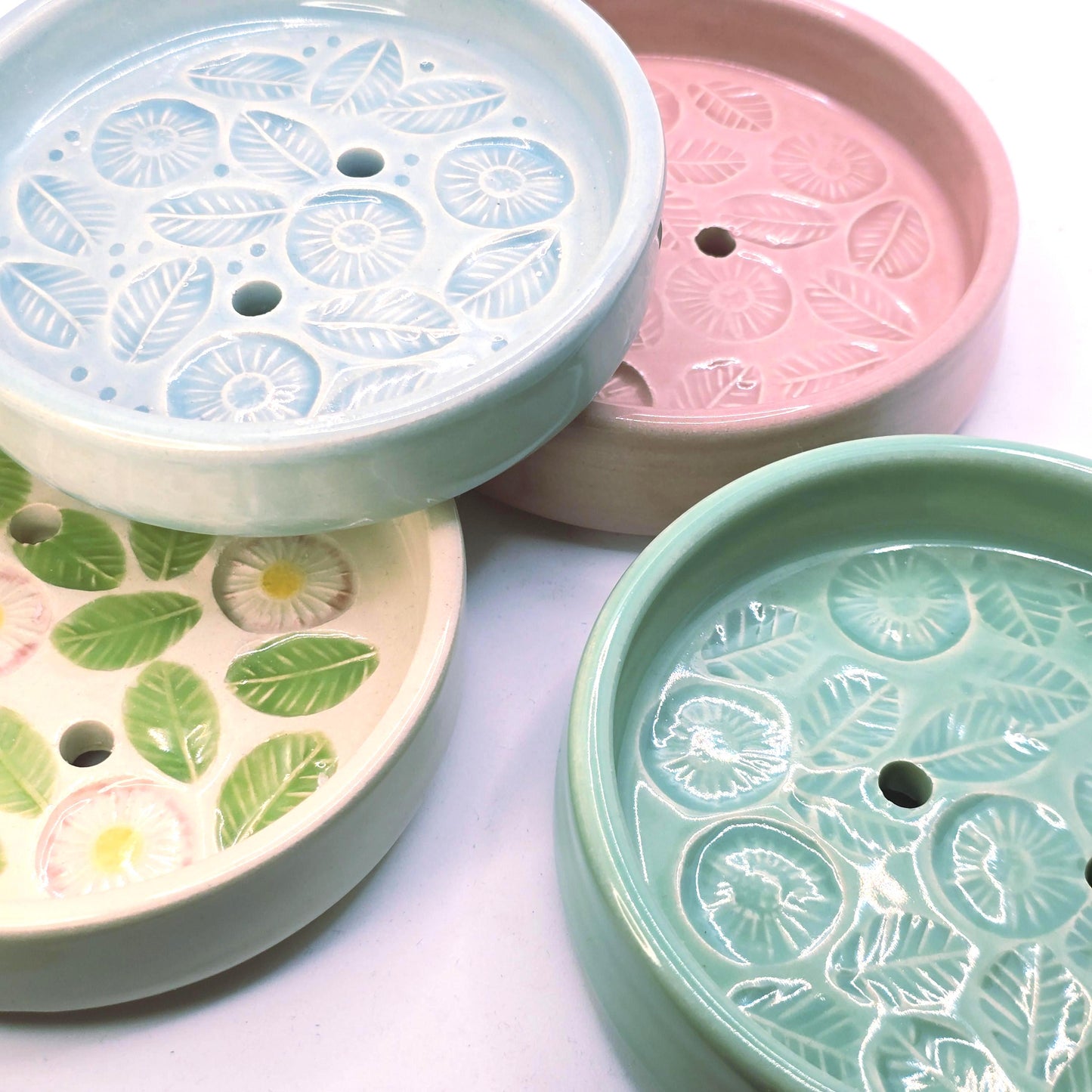 Handmade Ceramic Round Floral Soap Dish with Daisy design. Green Glaze. Stoneware Pottery