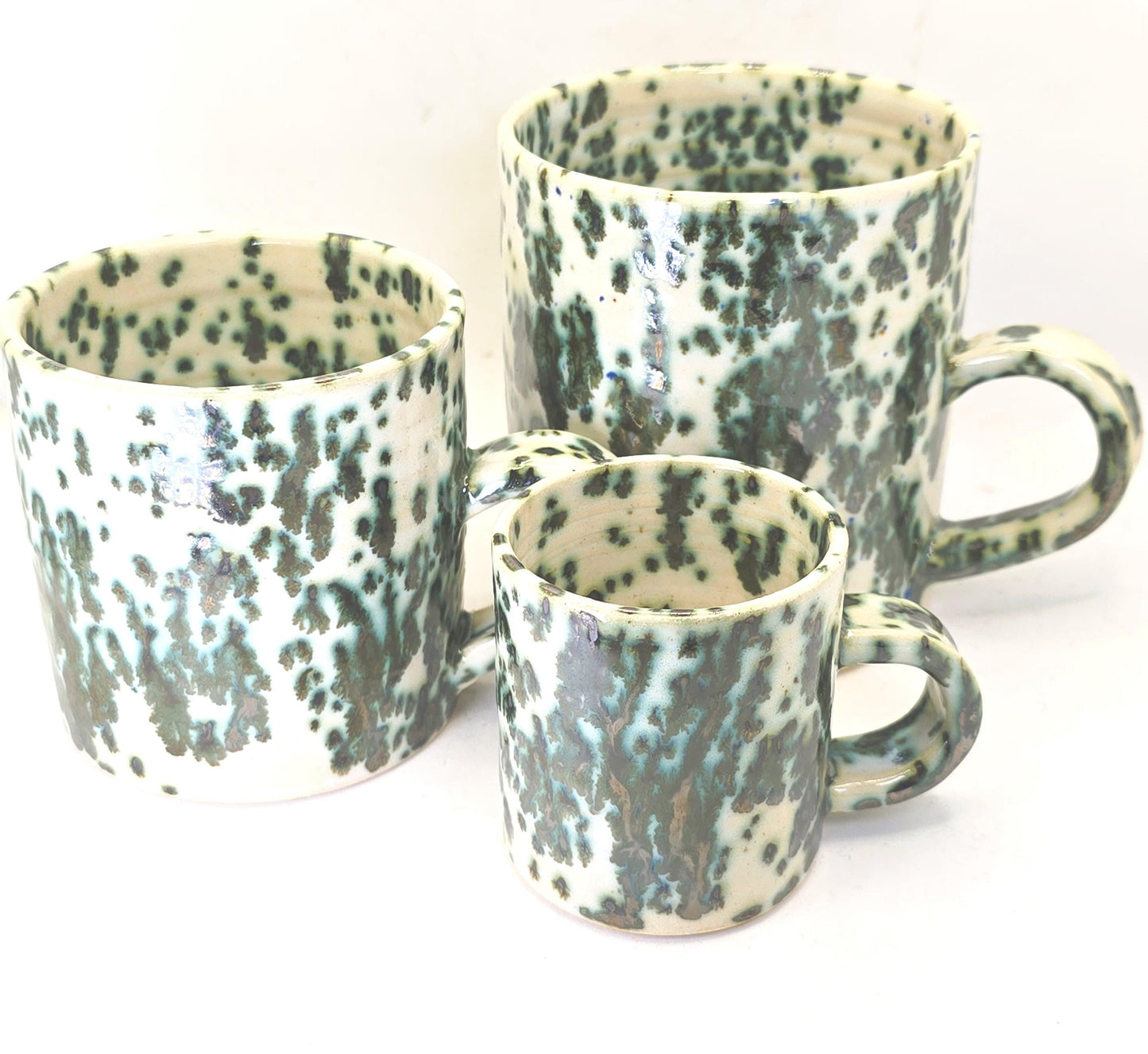 Handmade Ceramic Large 16oz Tea / Coffee Mug. Green & Cream Splatter Glaze. Stoneware Pottery.