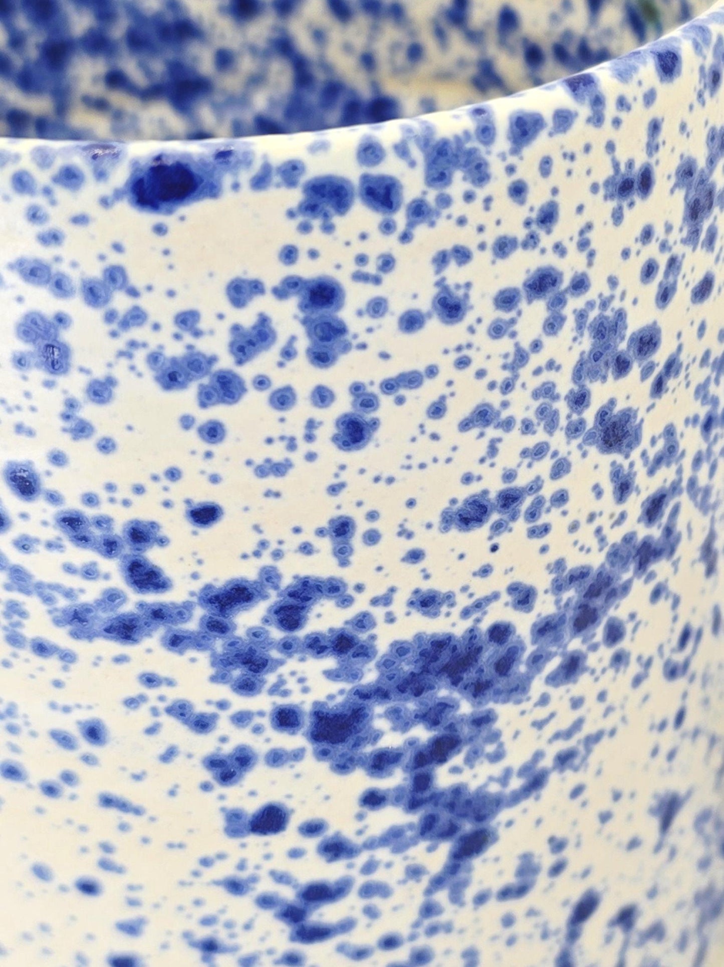 Handmade Ceramic Large 16oz Tea / Coffee Mug. Blue & White Splatter Glaze. Stoneware Pottery.