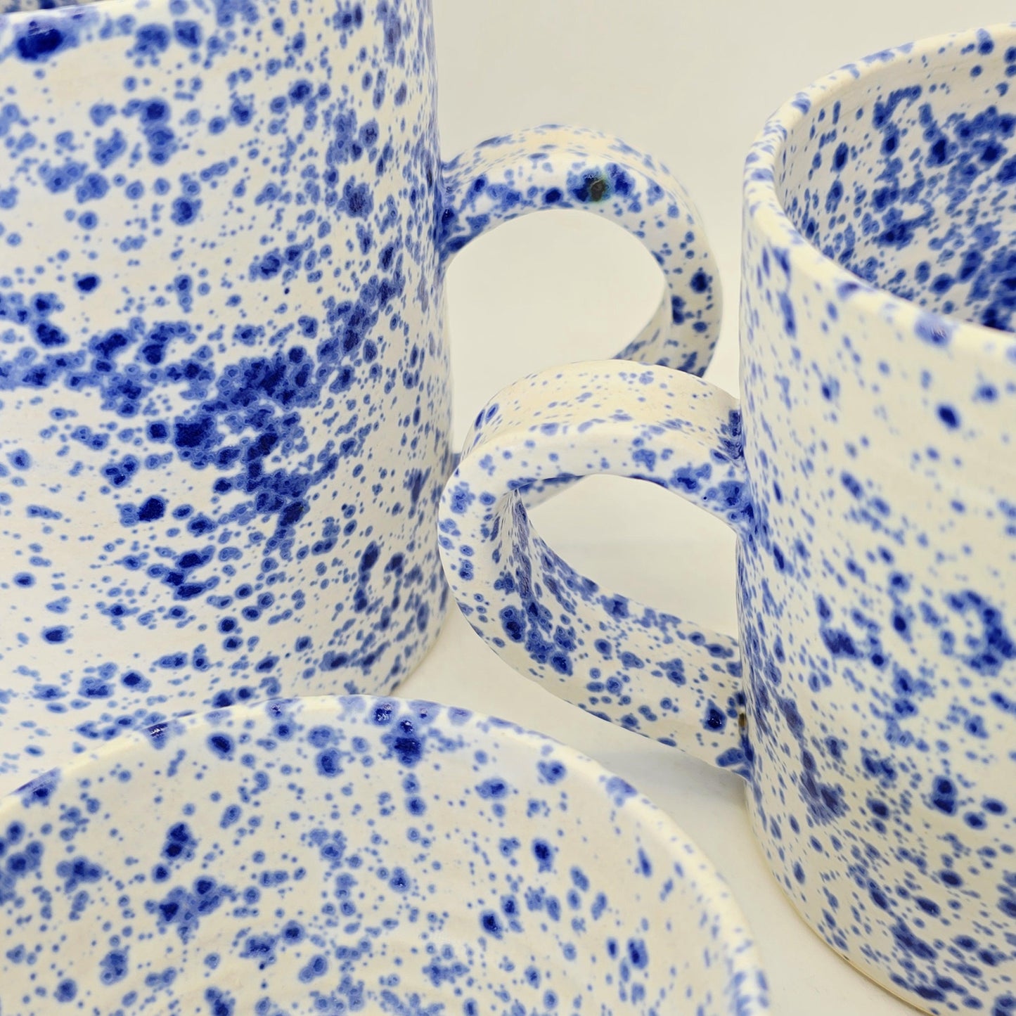 Handmade Ceramic Large 16oz Tea / Coffee Mug. Blue & White Splatter Glaze. Stoneware Pottery.